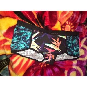 Pink (Victoria Secret) boy short panties (M) NWT